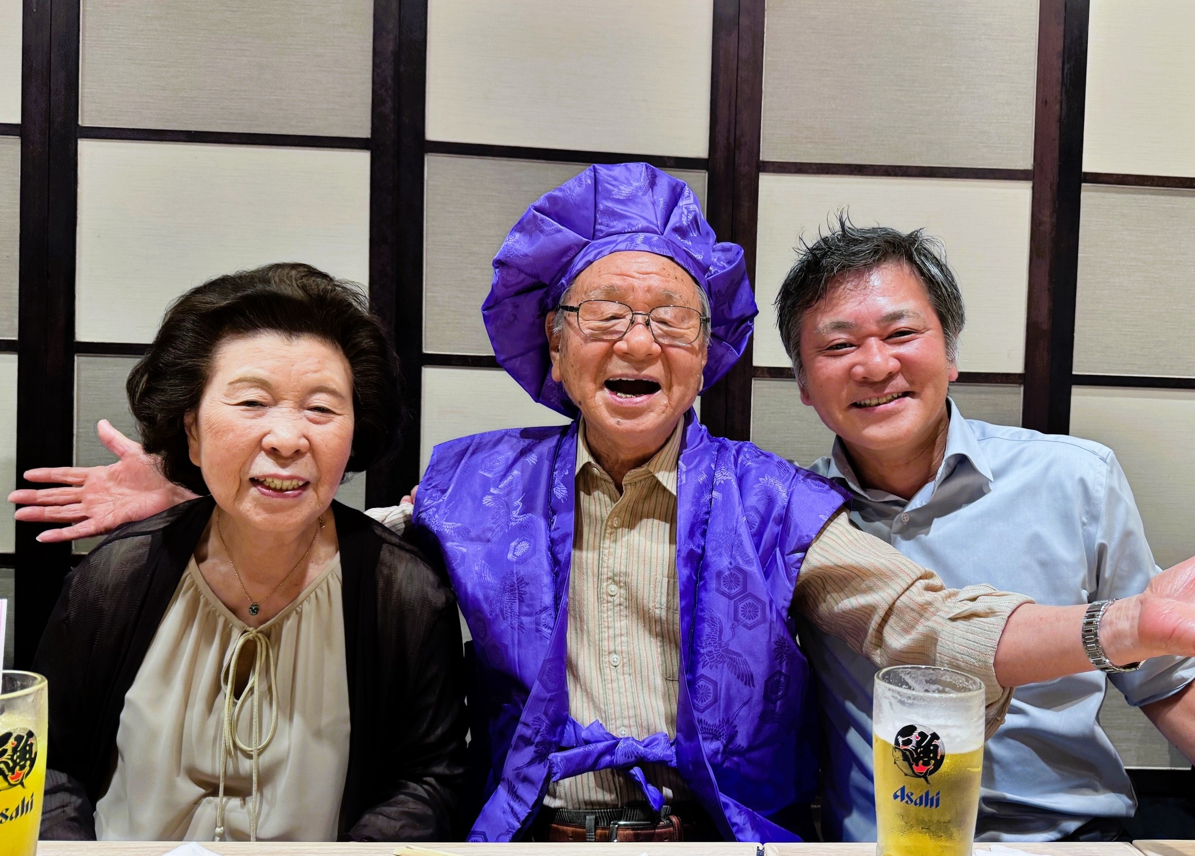 今日（5/15）は、会長90歳（卒寿）のお誕生日です。
いつまでもこんなにお元気です。